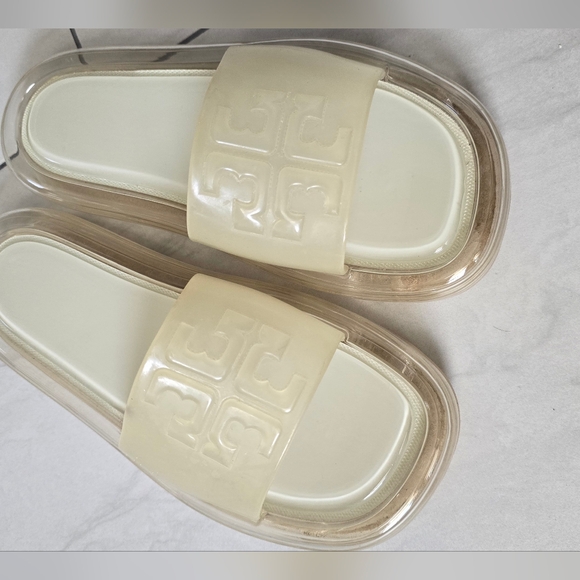 Tory Burch Women's Size 5B Ivory Logo Bubble Jelly Slide Sandal Shoes. - Picture 2 of 15